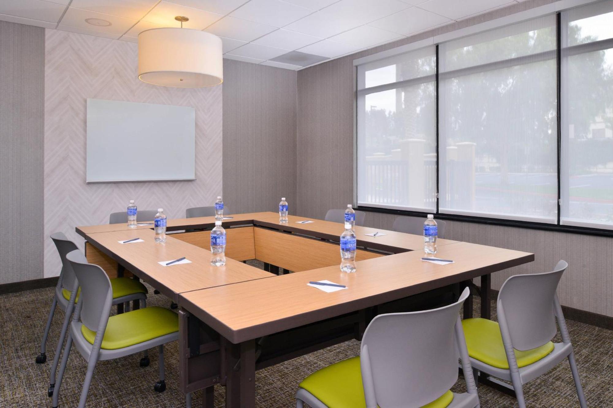 Springhill Suites By Marriott Corona Riverside Εξωτερικό φωτογραφία